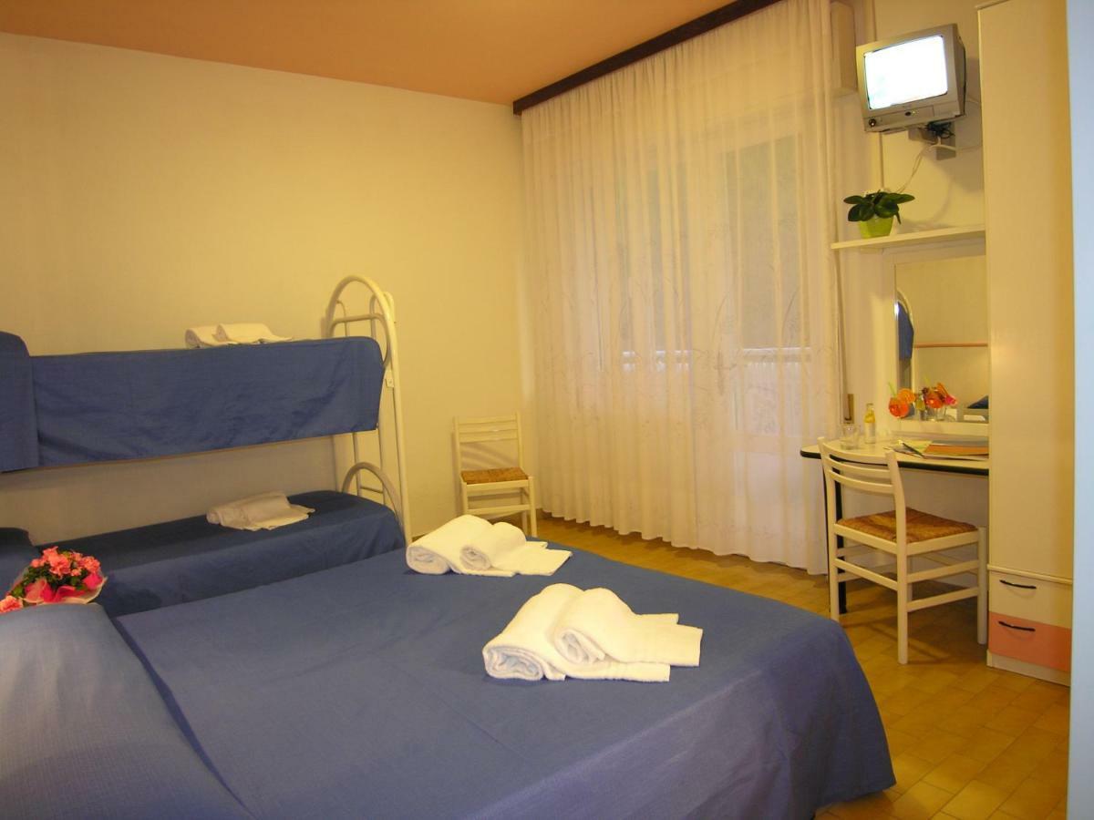 Hotel Garni Tahiti 비비오네 외부 사진