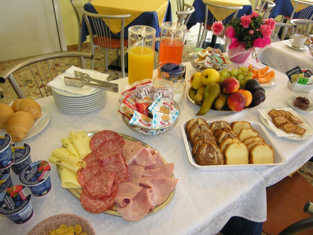 Hotel Garni Tahiti 비비오네 외부 사진