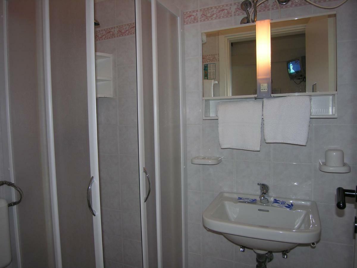 Hotel Garni Tahiti 비비오네 외부 사진